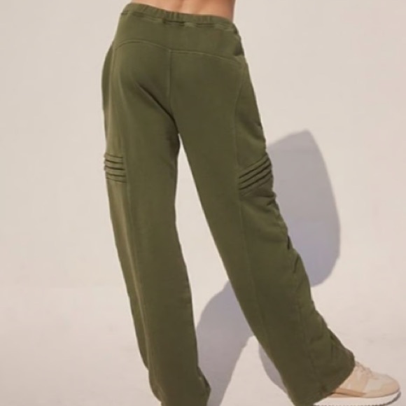 Free People Movement “Best Of” straight-leg slouchy sweatpants size L - Picture 4 of 10